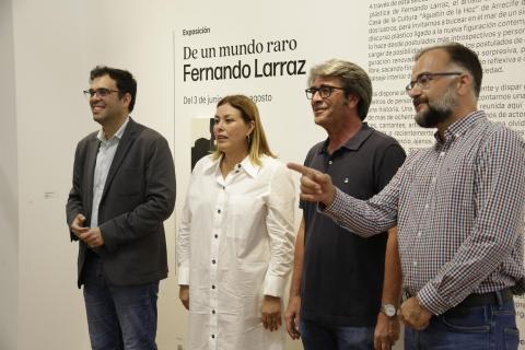 Exposición-De-un-mundo-raro-de-Fernando-Larraz-3