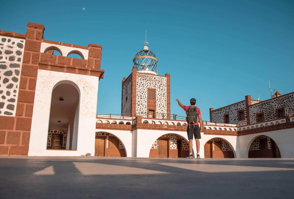 Faro de la Entallada