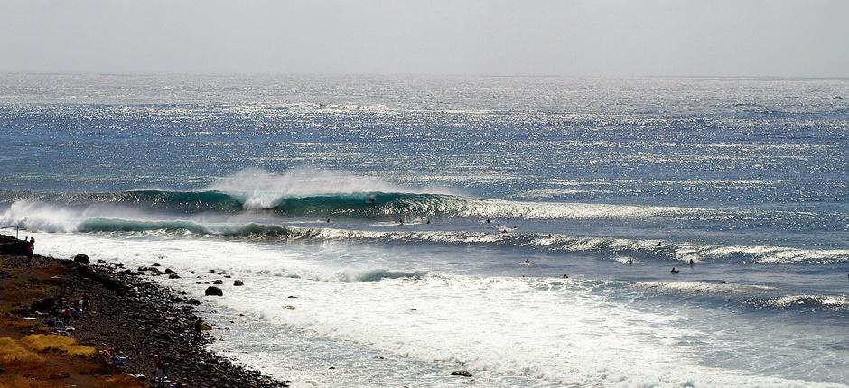 Surf a Igueste Spot per il surf a Tenerife