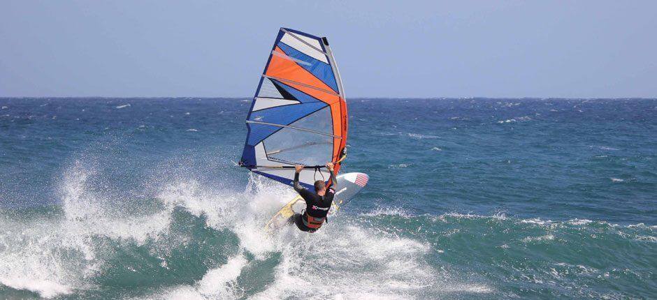 Windsurf a Jameos del Agua Spot per il windsurf a Lanzarote
