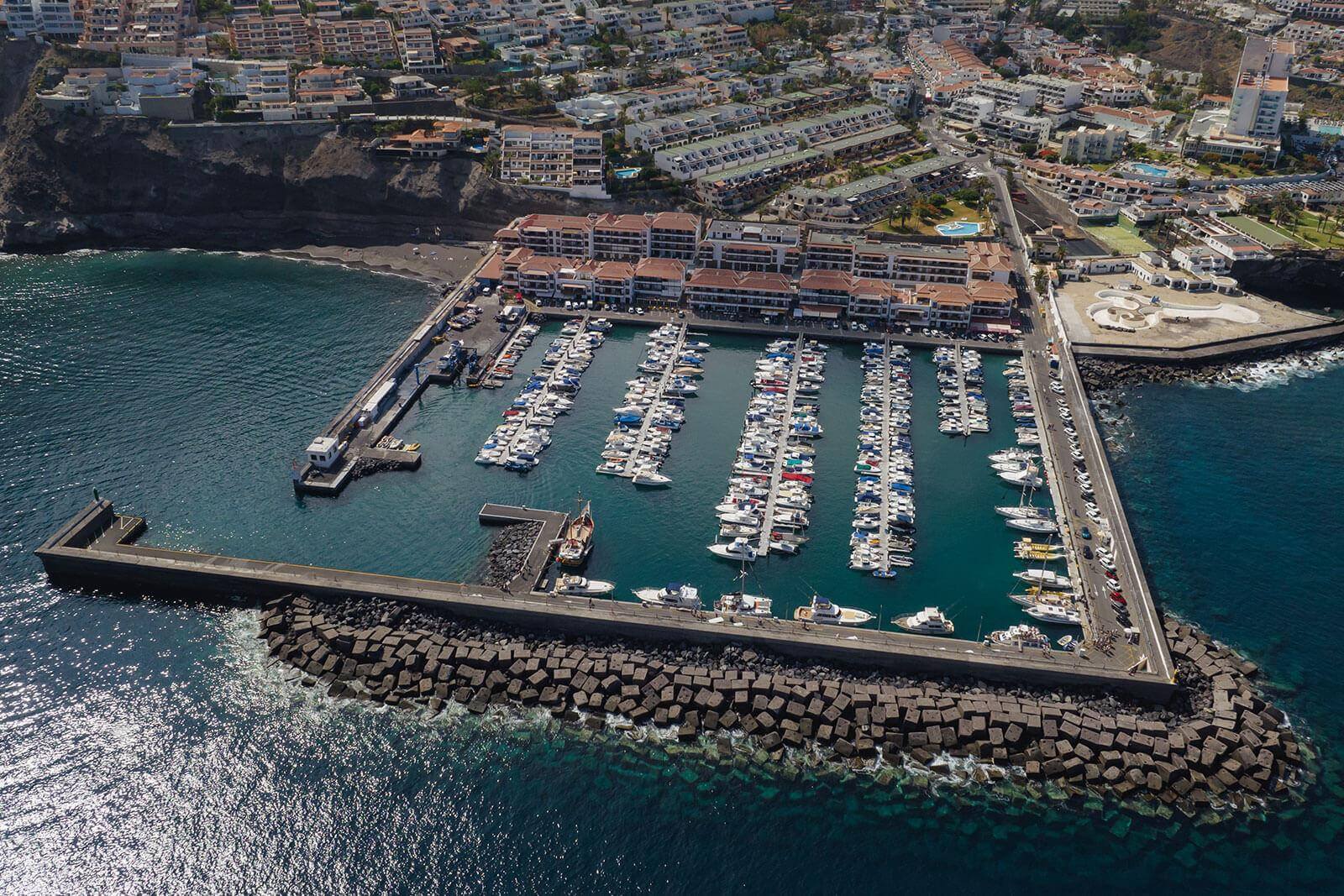 Porto sportivo de Los Gigantes. Tenerife.