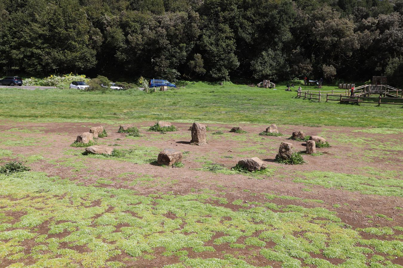 Círculo de Las Brujas, Laguna Grande