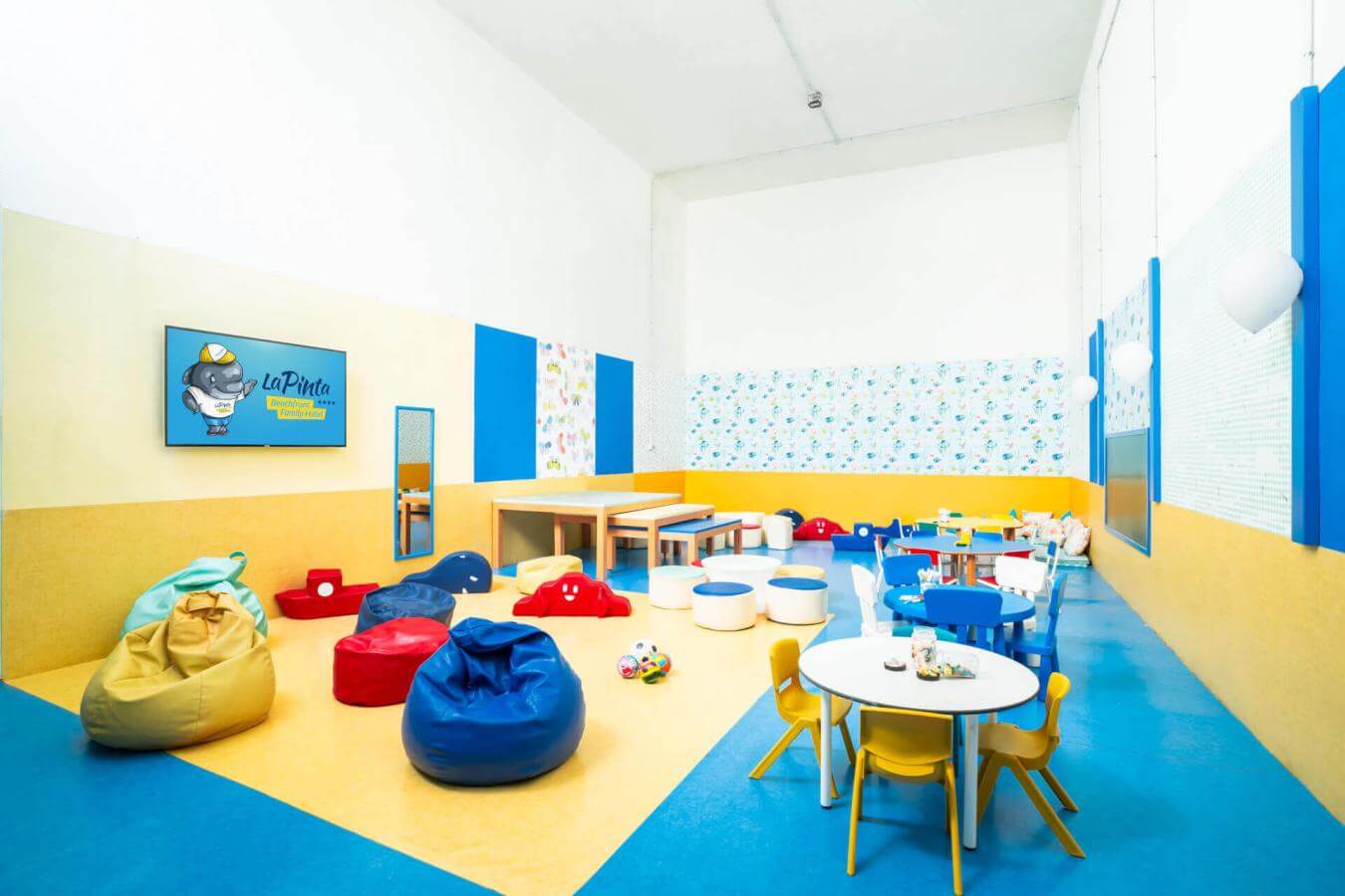 HOVIMA La Pinta Beachfront Family Hotel 