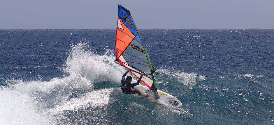 Windsurf a Las Cucharas Spot per il windsurf a Lanzarote